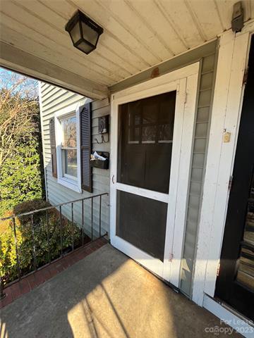 Building Photo - 1412 Pecan Ave