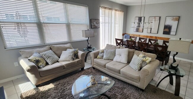 Building Photo - 5100 Adelaide Dr