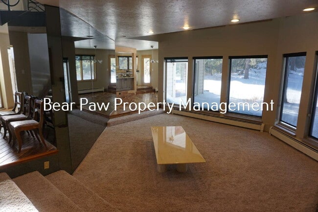 Building Photo - Unique Home In Genesee!!