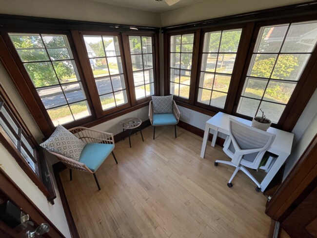 Building Photo - 334 N 60th St