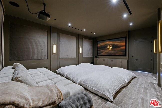 Building Photo - 5757 Hoback Glen Rd