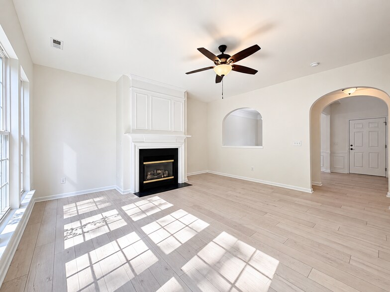 Building Photo - 112 Huntersville Rd