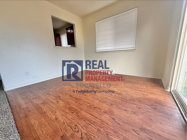 Building Photo - 4734-4736 Heidi Ct