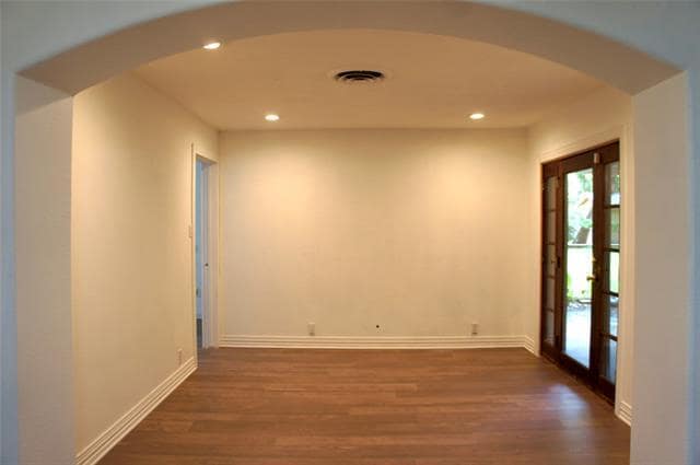 Building Photo - 1510 Westwood Dr