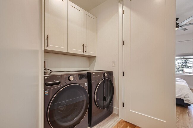 Building Photo - New Build 3 BDR Townhome in Highlands