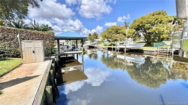 Building Photo - 510 SW South Carolina Dr