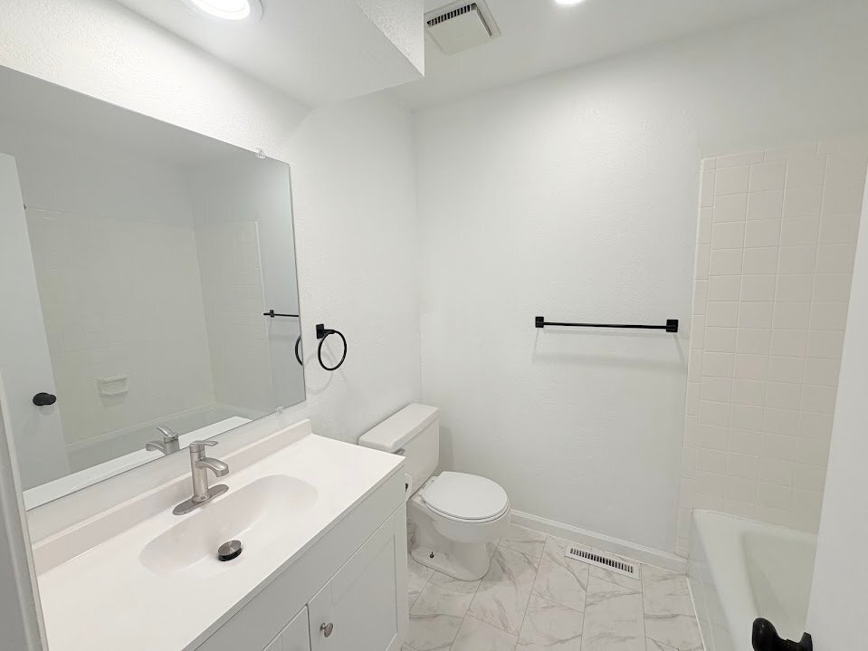 Building Photo - 9802 E Boston Cir