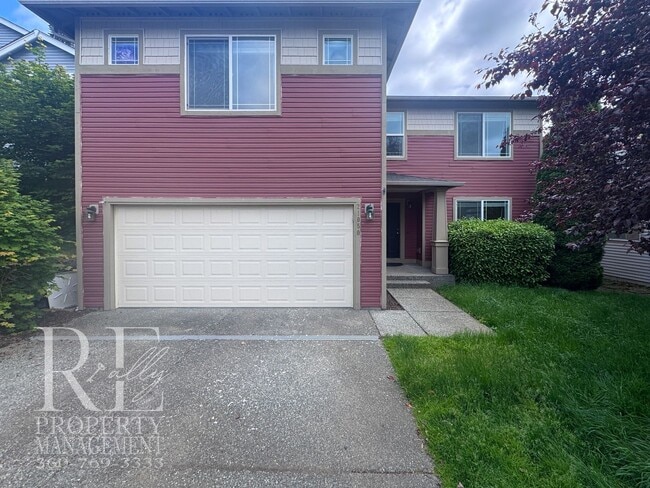 Building Photo - Spacious 4-Bedroom Home with Brand-New Carpet, Two Living Areas & Loft