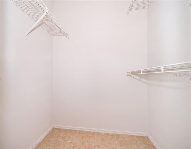 Building Photo - 4261 Pershing Pointe Pl