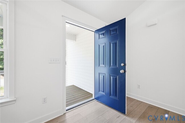 Building Photo - 21169 Baileys Ln