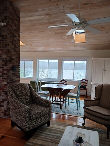 Building Photo - 61 Birch Island Ln