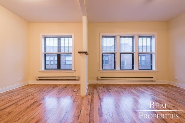 Building Photo - 1 bedroom in CHICAGO IL 60657