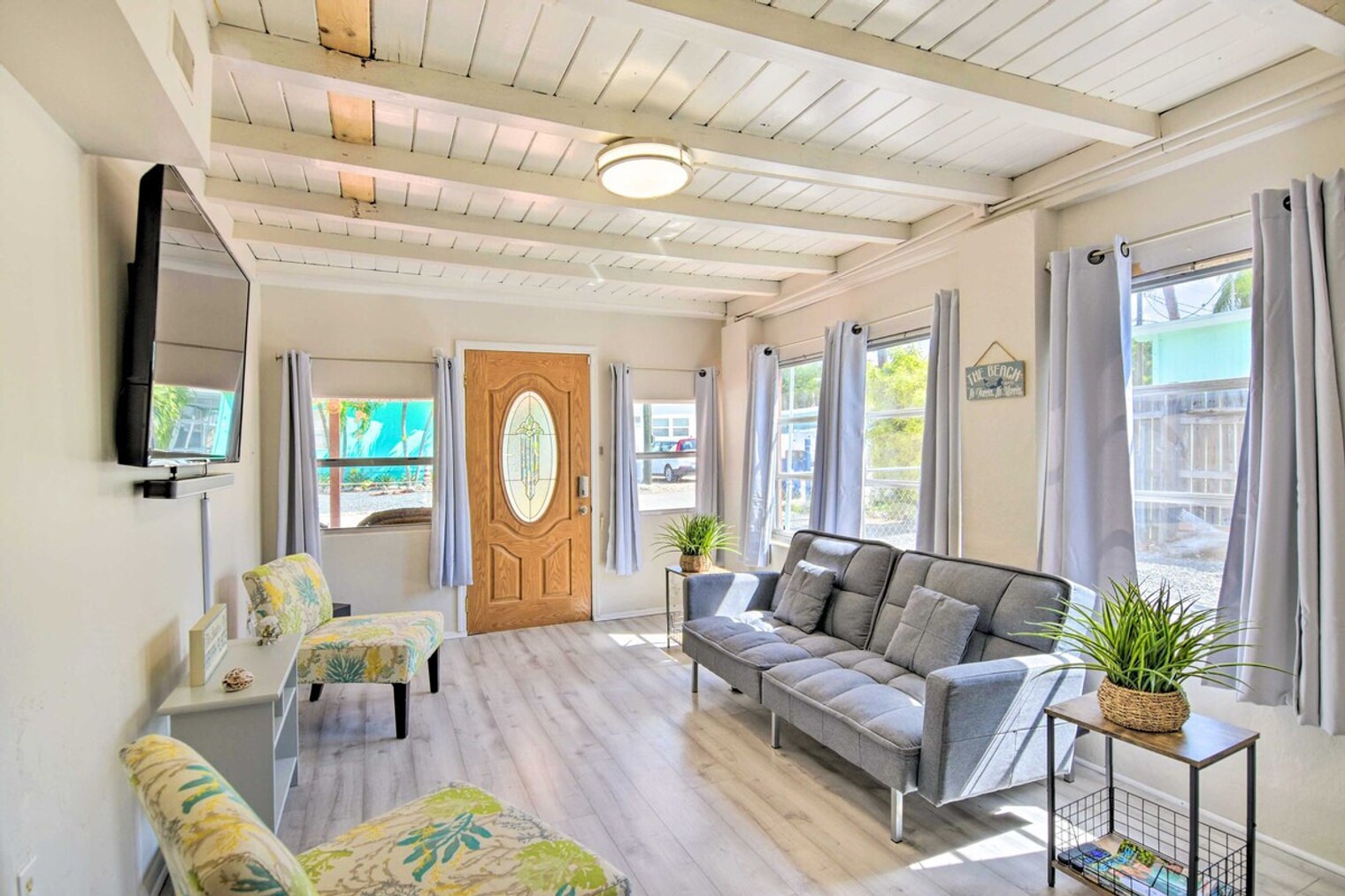 Building Photo - 134 1st Ct