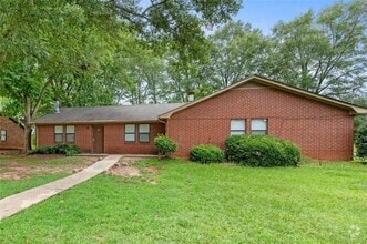 Building Photo - 117 Tanglewood Dr