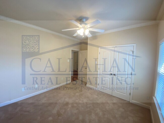 Building Photo - Sherwood Stone Hill 5 Bedroom Home