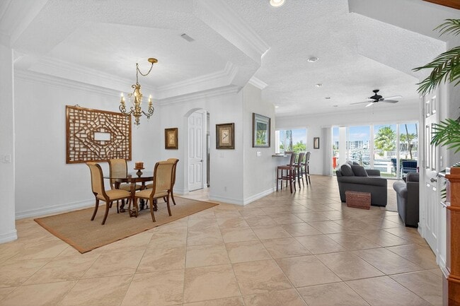 Building Photo - 1000 US-1