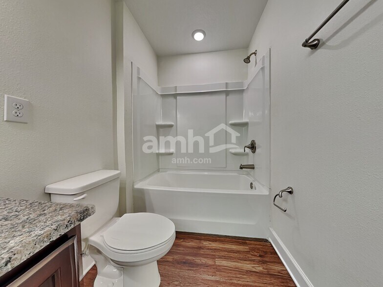 Building Photo - 2560 Sunrise Lndg Lp