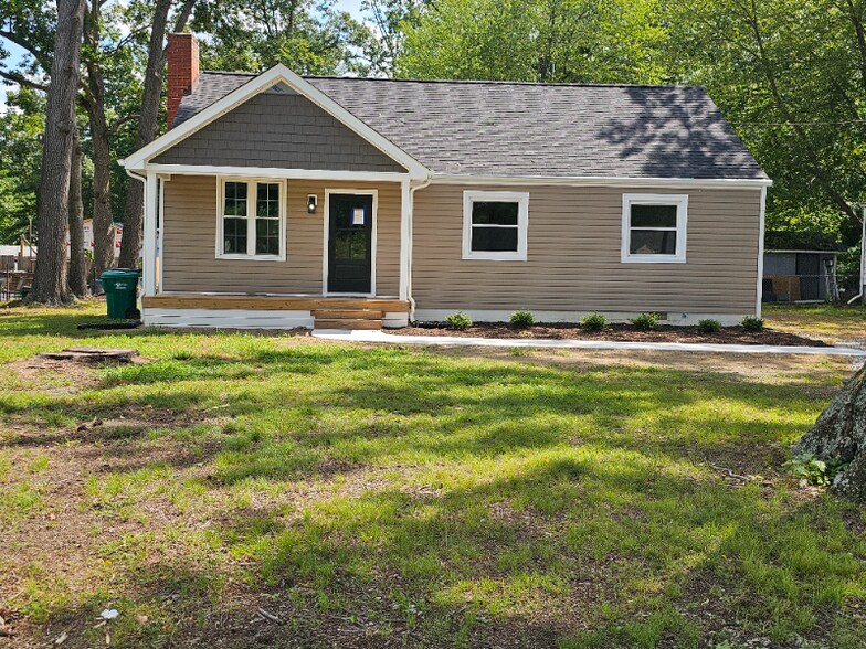 Primary Photo - 8603 Ackley Ave