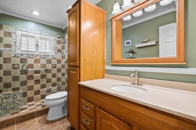 Building Photo - 1275 Summerwood Cir