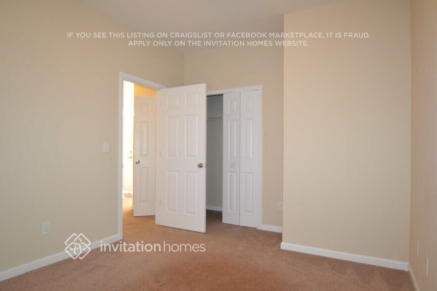 Building Photo - 720 Lavender Ln