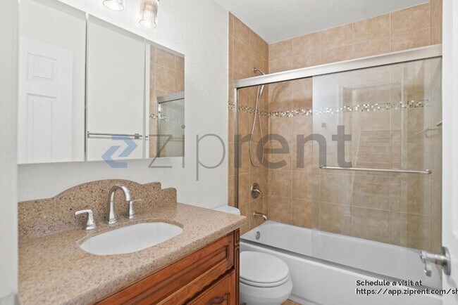 Building Photo - 8370 Parish Way