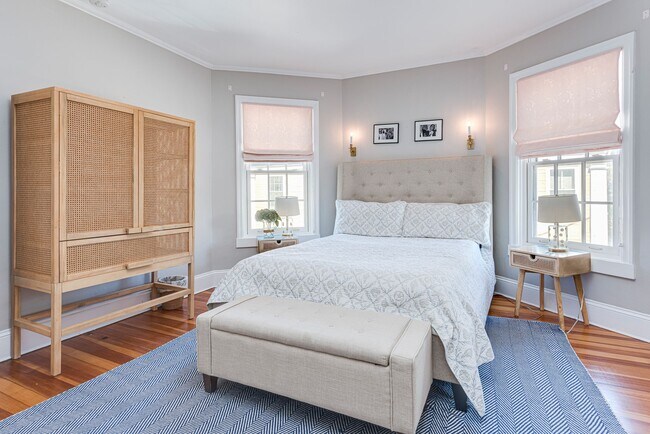 Building Photo - 83 John St