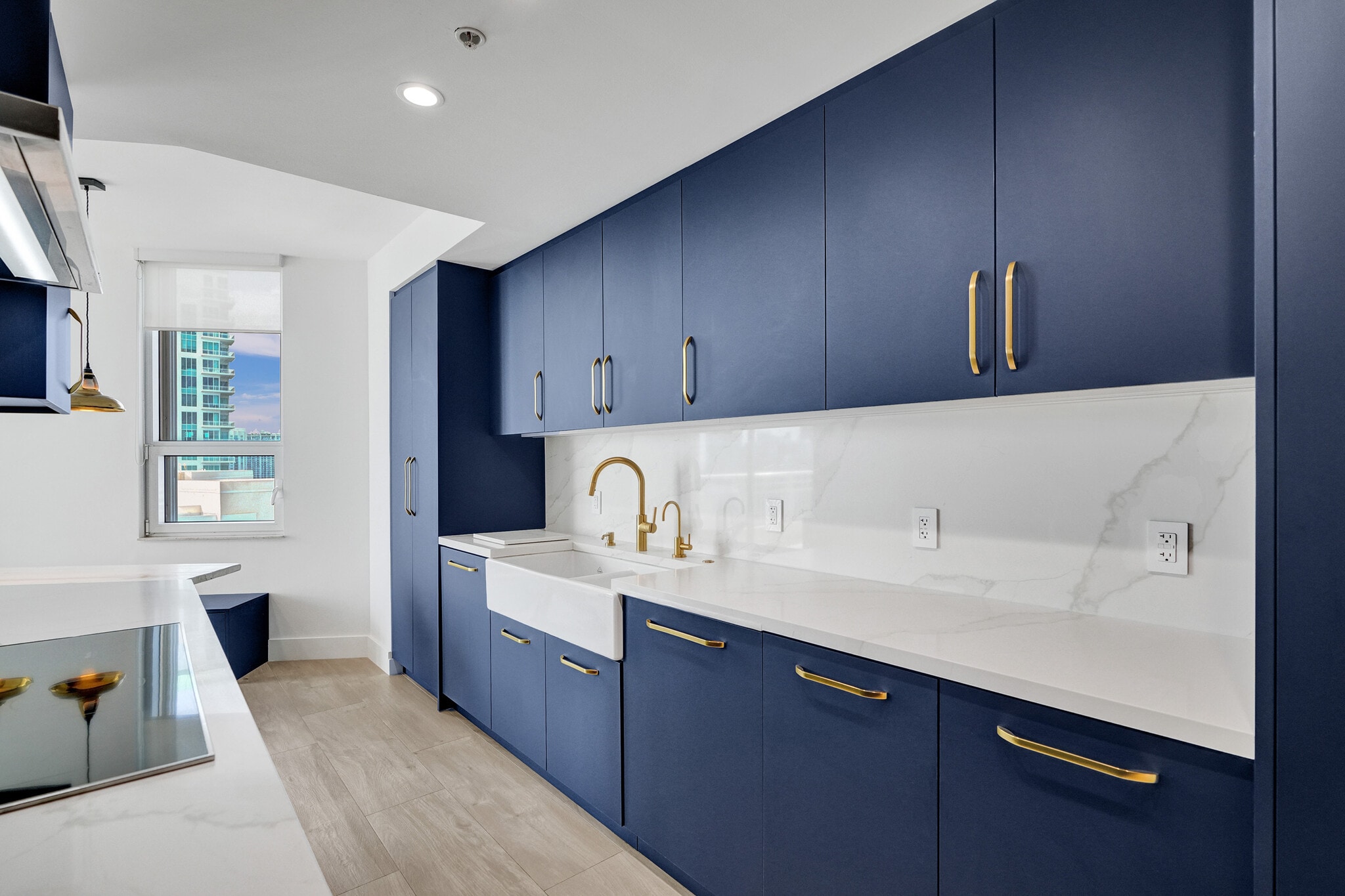 Building Photo - 848 Brickell Key Dr