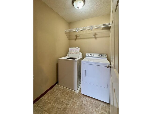 Building Photo - 12173 Waconia St NE