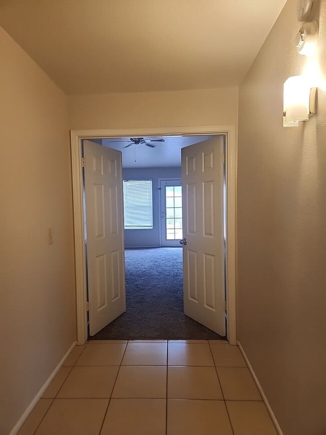 Building Photo - ?4 Bed / 2 Bath Single Level Gilbert Home with vaulted Ceilings *New Paint*?