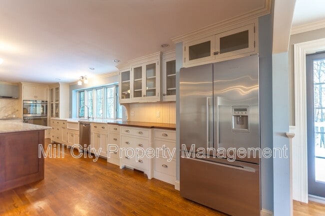 Building Photo - 24 Copeland Dr