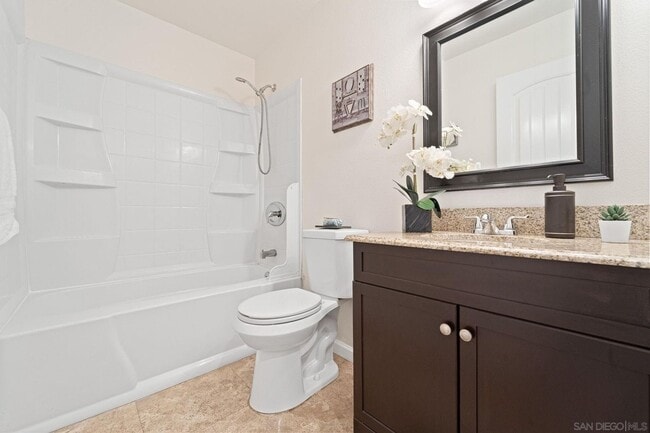 Building Photo - Beautiful 4 bedroom 2 bath home available ...