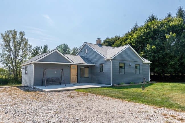 Primary Photo - 1319 W Textile Rd