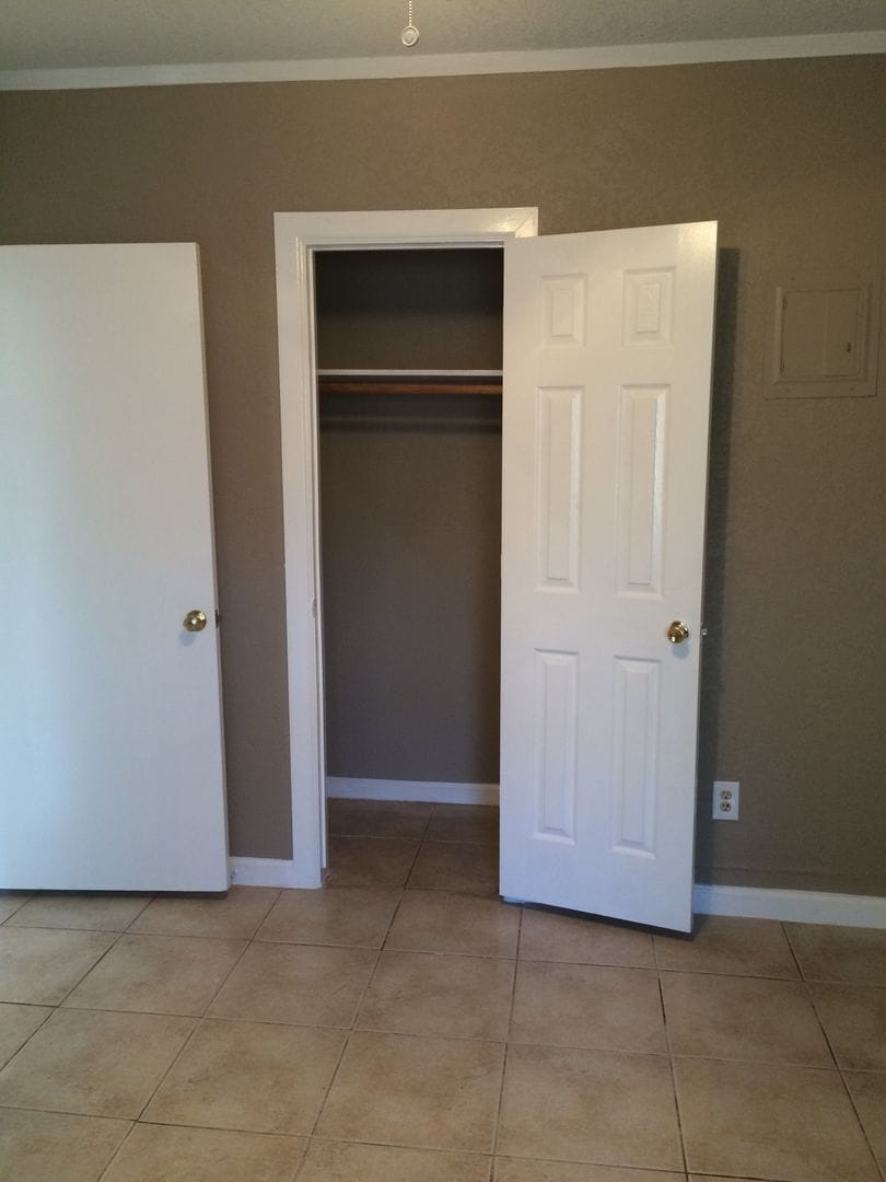 Building Photo - 203 Gorman