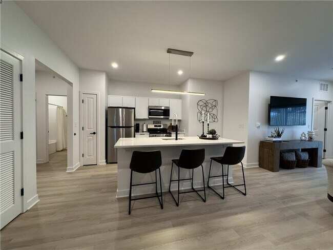 Building Photo - 601 Erie Rdg Dr