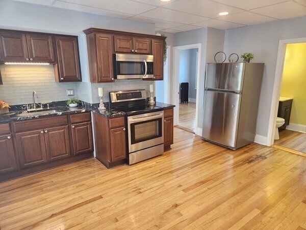 Building Photo - 1 Plantation St