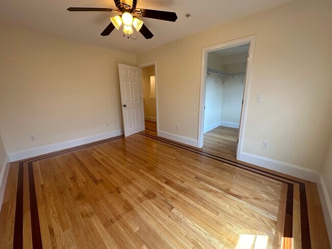 Building Photo - 8 Grant St