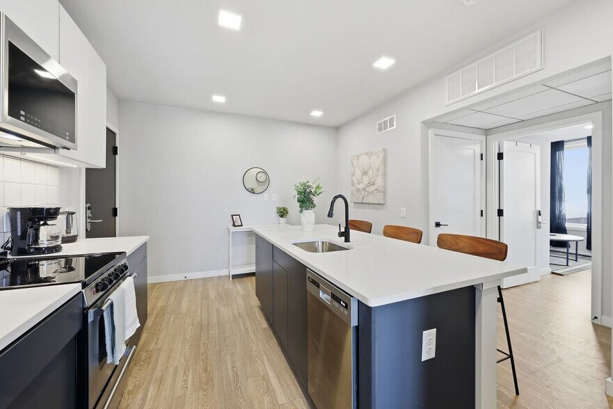 Building Photo - 1151 N 3rd St