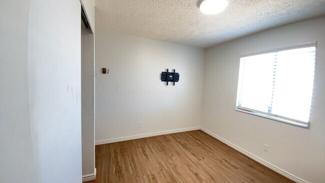 Building Photo - Updated 3 Bedroom Home in Cedar City!