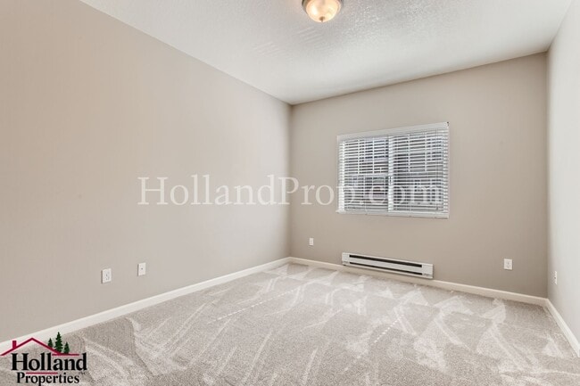 Building Photo - Prime Portland Westside Condo – Available Now