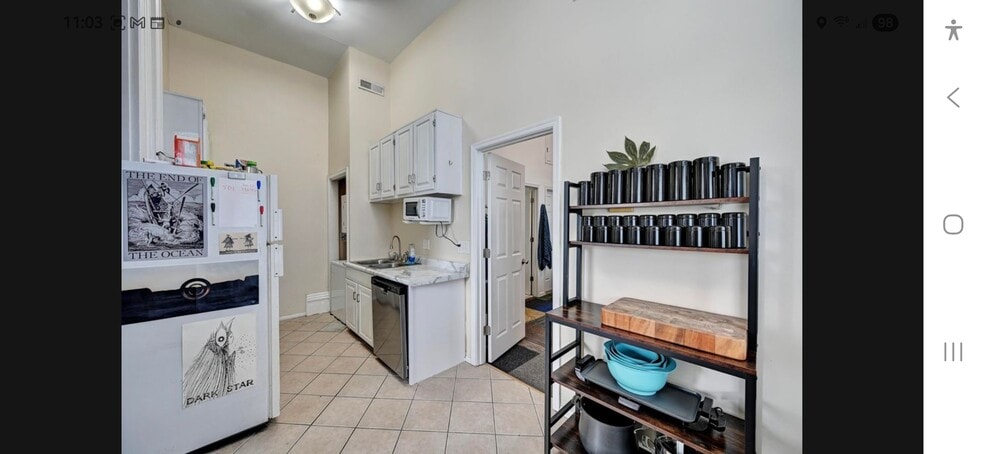 Kitchen - 337 Washington Ave