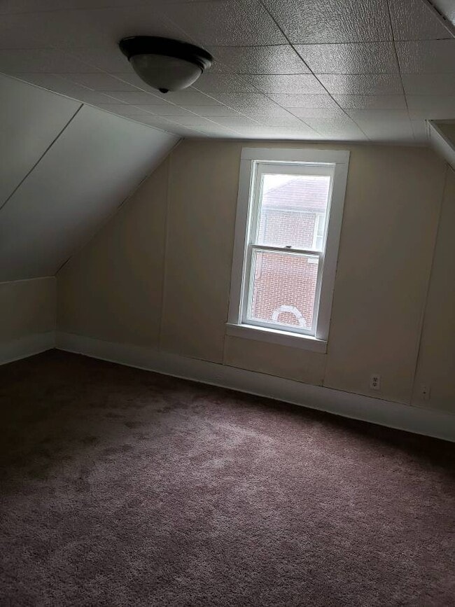 Building Photo - 1703 Erie Ave