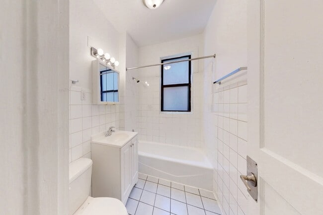 Floorplan - 1018 E. 54th Street