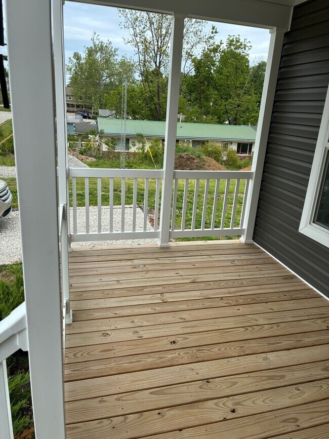 Building Photo - Modern 3 Bedroom 2 Bath House - New Build! Available NOW!