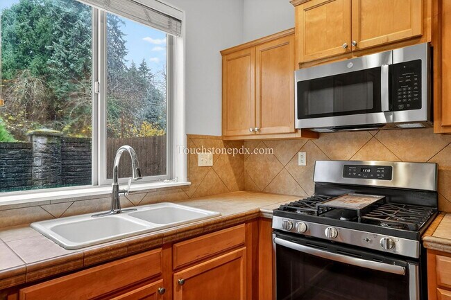 Building Photo - 1509 SW 175th Ave