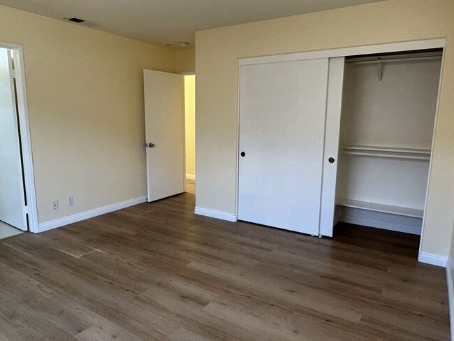 Building Photo - Cozy 3 bedroom Condo in the most demanded neighborhood at City of Alhambra