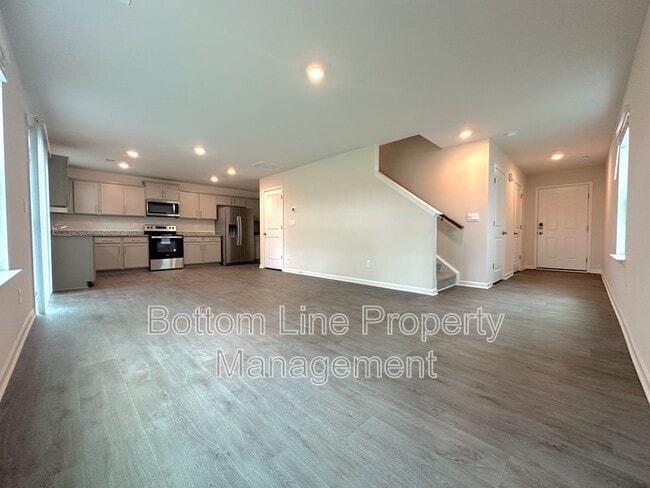 Building Photo - 2129 Allium Dr