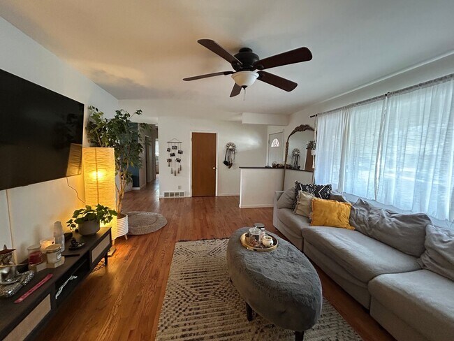 Building Photo - Great House In Fort Collins