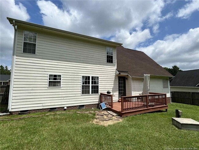 Building Photo - 113 Blue Water Dr