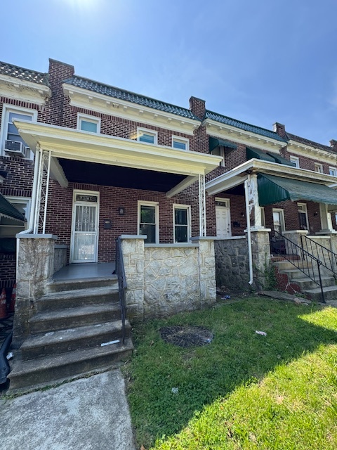 Primary Photo - 3105 Normount Ave