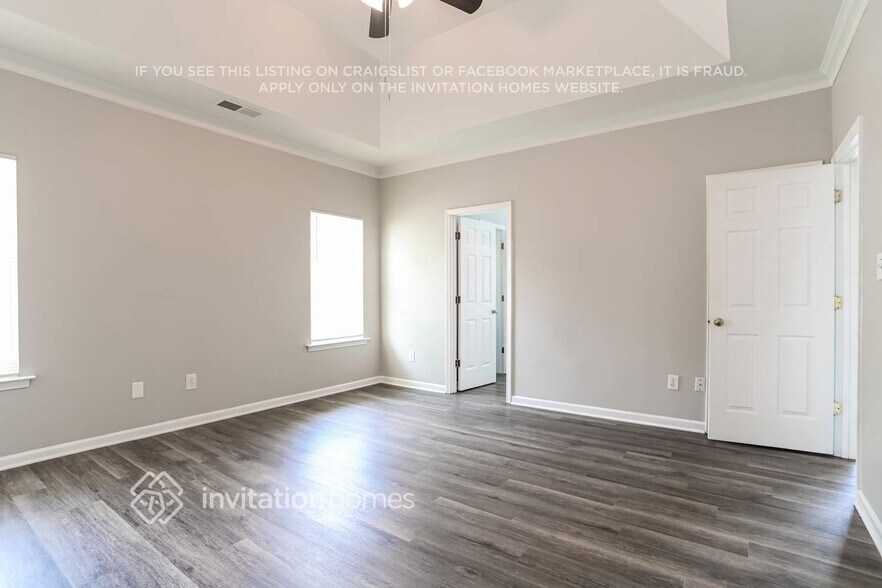 Building Photo - 456 Linsbury Ct